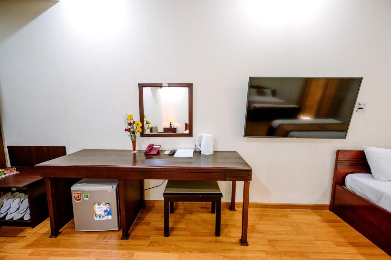 Hoang Duc Hotel Chau Doc Exterior photo
